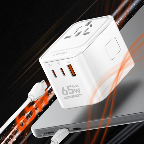 LDNIO Z6 3 USB Ports 65W GaN Travel Adapter - Image 3