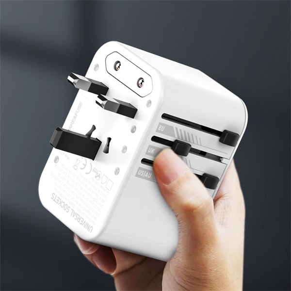 LDNIO Z6 3 USB Ports 65W GaN Travel Adapter - Image 5